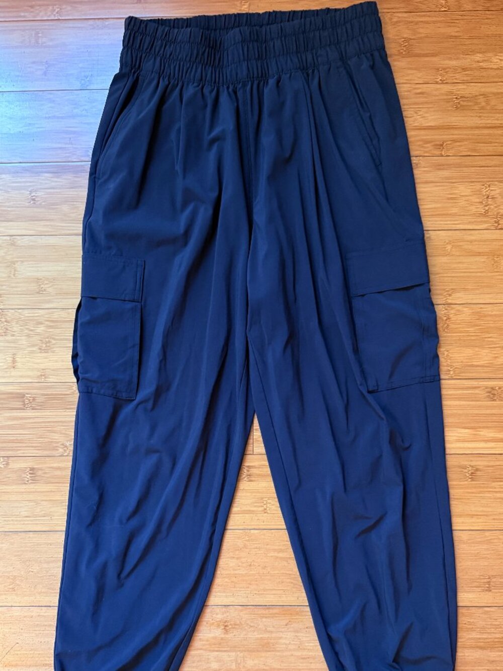 Vuori Navy Blue Cargo Jogger Pants Size Small